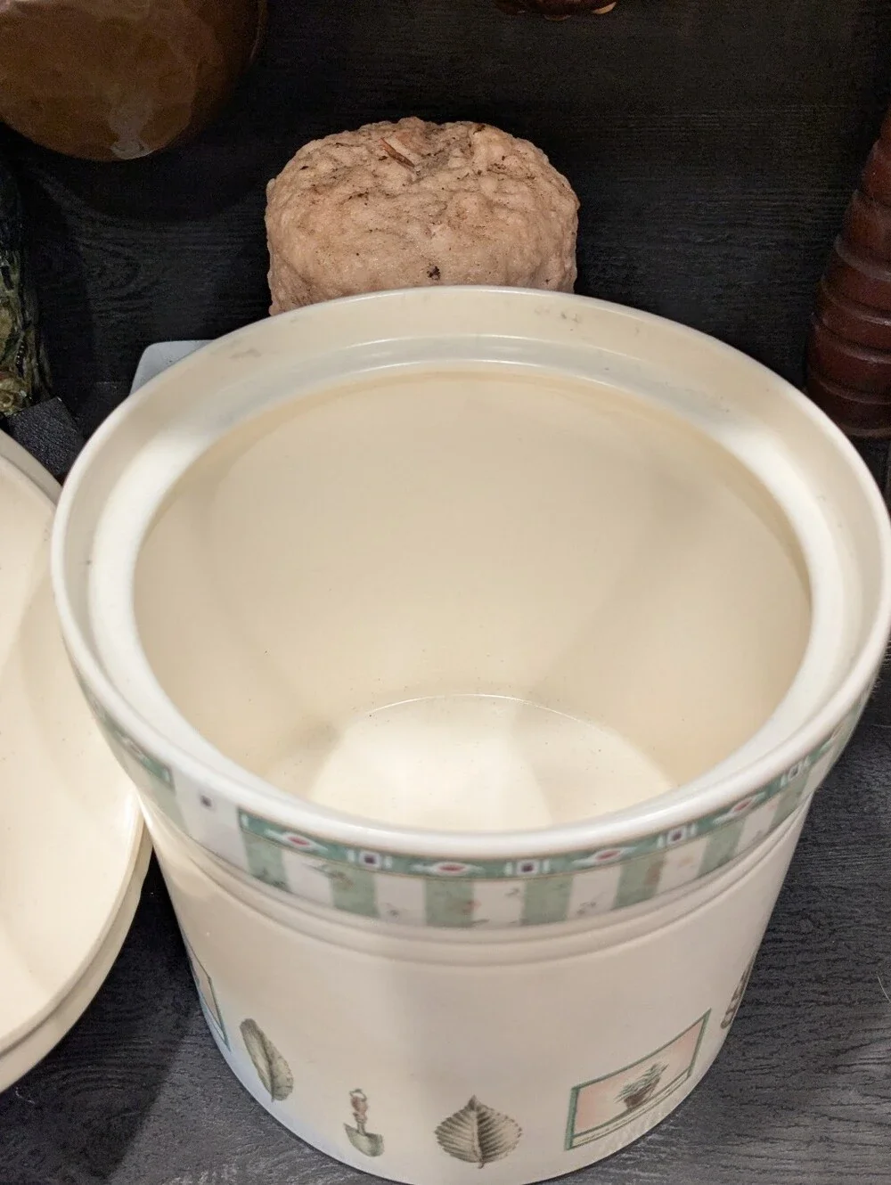 Pfaltzgraff Naturewood Large Canister with Lid #502